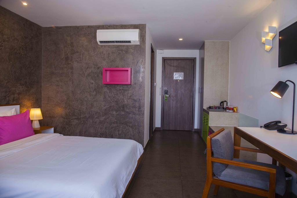 Emm Hotel Saigon Хошимин Экстерьер фото