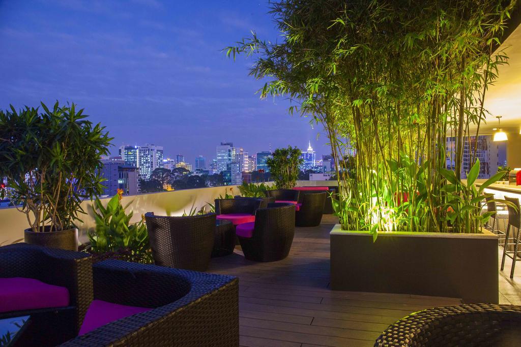 Emm Hotel Saigon Хошимин Экстерьер фото