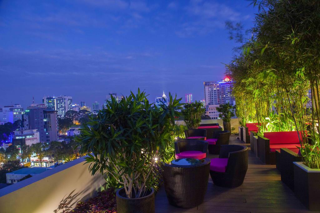 Emm Hotel Saigon Хошимин Экстерьер фото