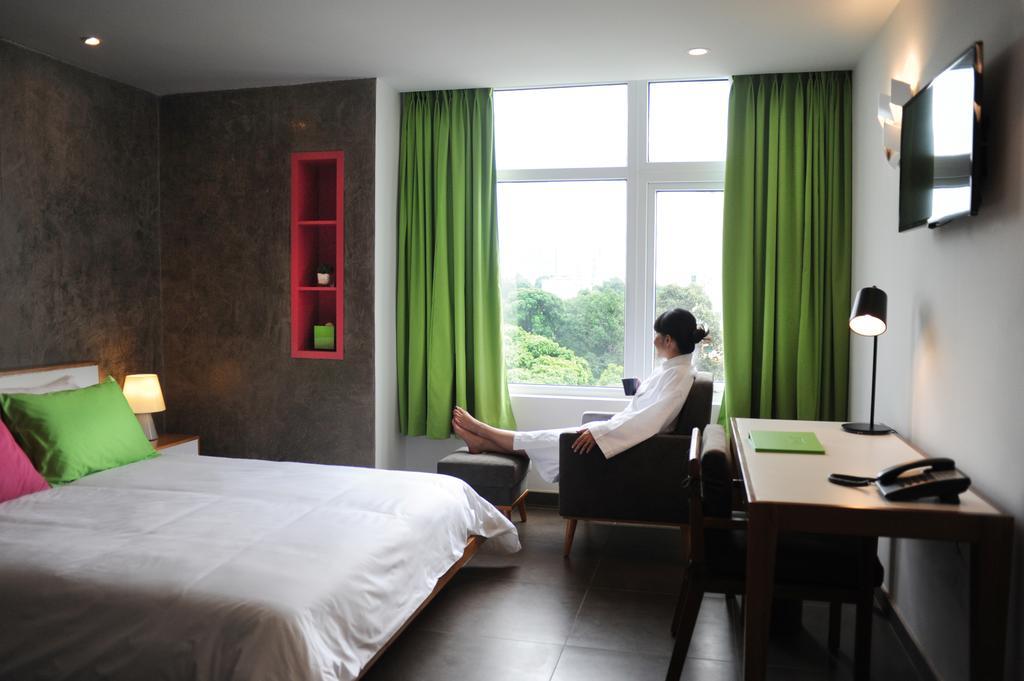Emm Hotel Saigon Хошимин Экстерьер фото